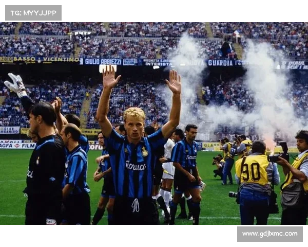 博格坎普为何拒绝皇马揭秘冷峻天才背后的坚持与信念