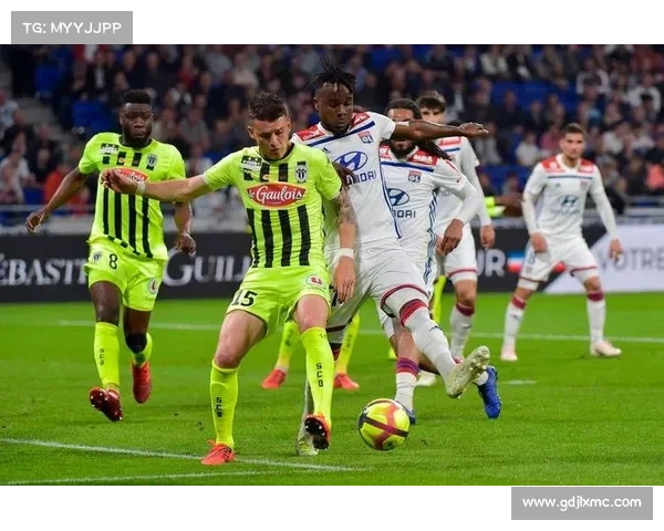 五大联赛差异分析:顶级联赛风格、战术与球员特点的五大对比 五大联赛差异分析:顶级联赛风格、战术与球员特点的五大对比